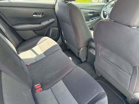 Used 2021 Nissan Sentra SV FWD image 14