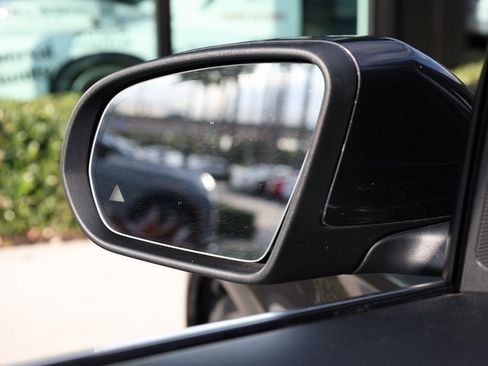 Used 2022 Mercedes-Benz GLC 300 image 11