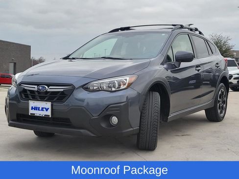 Used 2021 Subaru Crosstrek 2.0i Premium w/ Moonroof Package image 2
