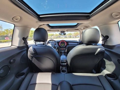 Used 2018 MINI Cooper 2-Door Hardtop FWD image 14