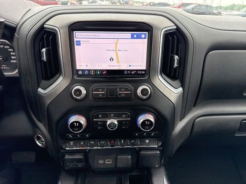 Used 2021 GMC Sierra 3500 Denali w/ Technology Package AWD/4WD image 9