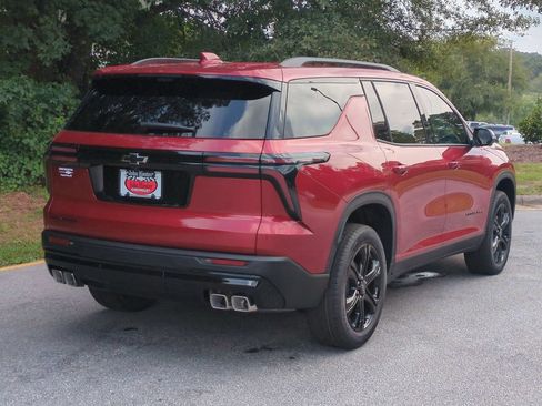 New 2027 Chevrolet Traverse LT w/ Midnight/Sport Edition FWD image 4