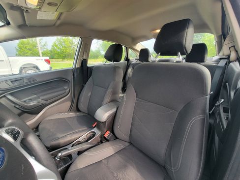 Used 2019 Ford Fiesta SE FWD image 10
