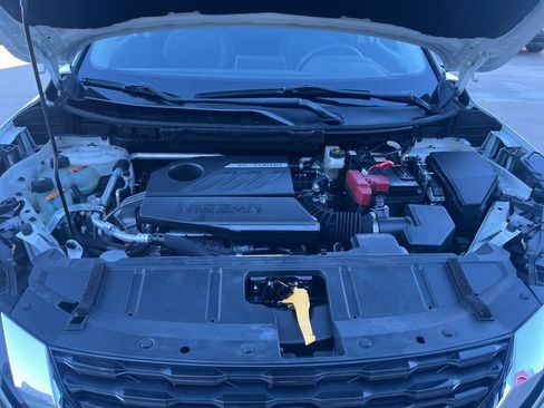 Certified 2023 Nissan Rogue SV image 24