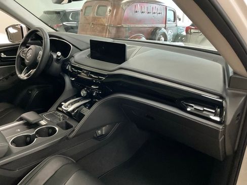 Certified 2023 Acura MDX SH-AWD w/ Advance Package image 21