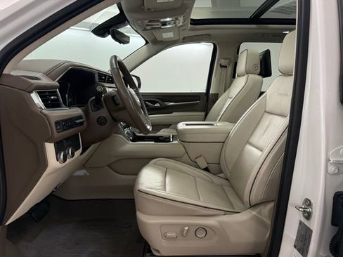 Used 2021 GMC Yukon Denali w/ Denali Premium Package image 31