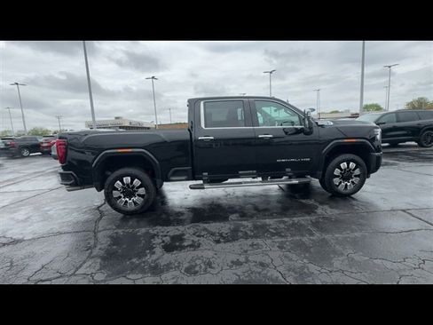 Used 2025 GMC Sierra 2500 Denali w/ Denali Reserve Package AWD/4WD image 9