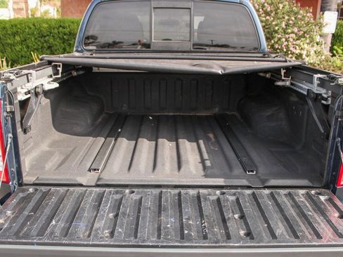 Used 2020 Nissan Frontier SV image 8