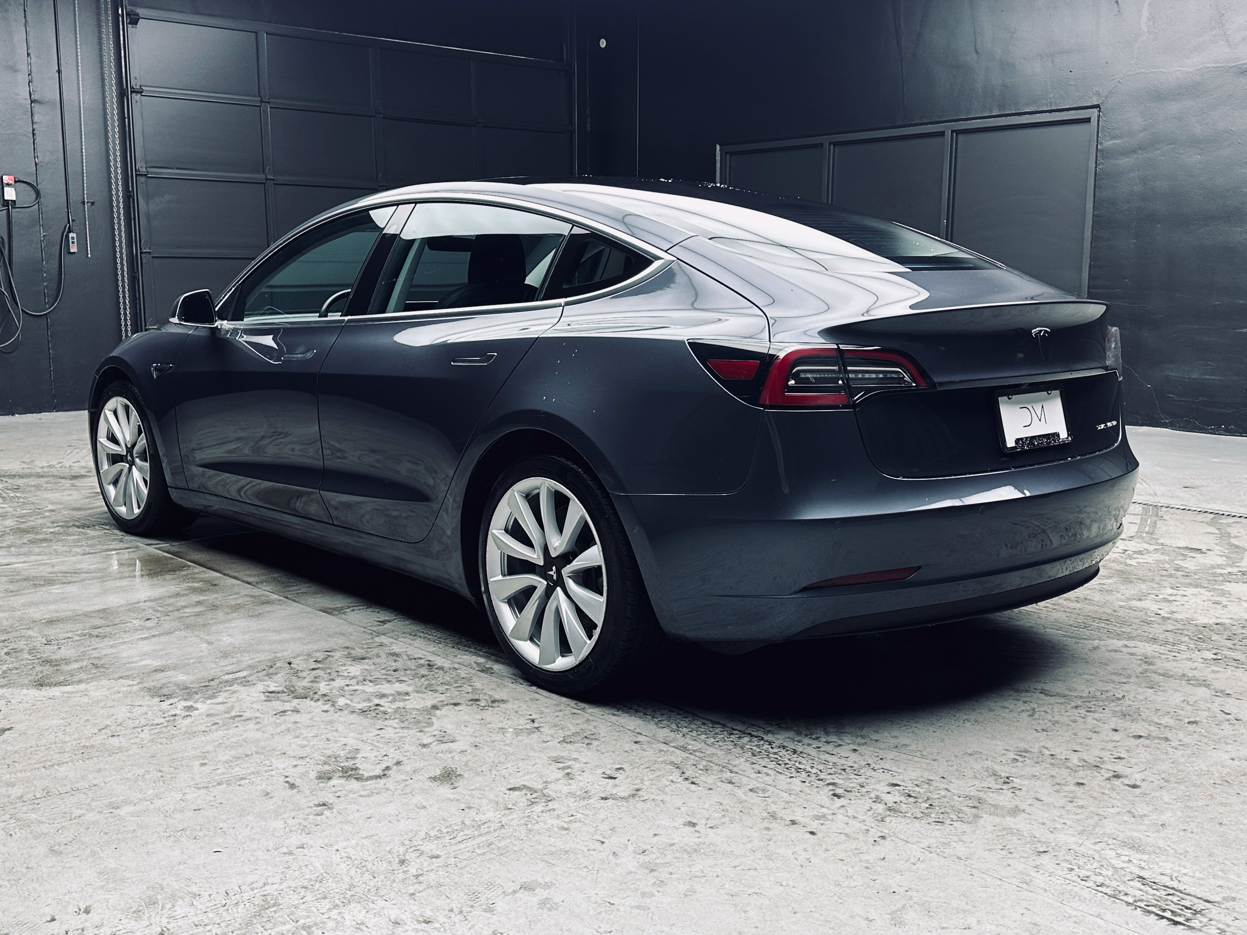 Used 2018 Tesla Model 3 Long Range AWD/4WD image 5