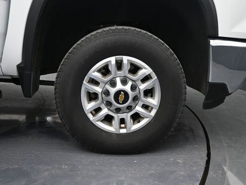 Used 2024 Chevrolet Silverado 2500 LT w/ Convenience Package AWD/4WD image 38