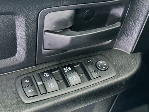 Used 2018 RAM 1500 Express image 15