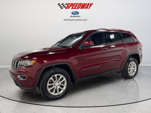 Used 2021 Jeep Grand Cherokee Laredo image 5