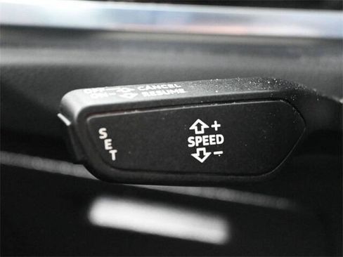 Used 2019 Audi Q3 2.0T Premium Plus w/ Premium Plus Package image 29