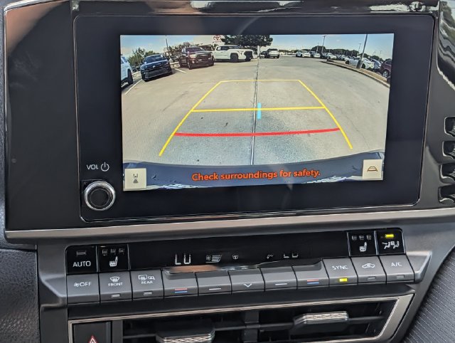Used 2025 Toyota Camry SE w/ Convenience Package FWD image 18
