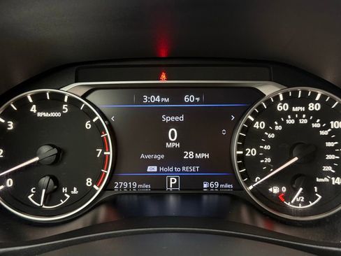 Certified 2024 Nissan Altima 2.5 SR image 32