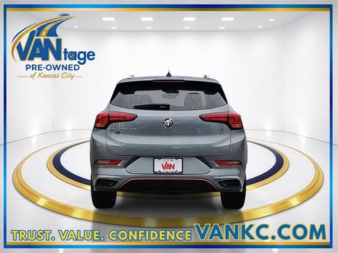 Certified 2022 Buick Encore GX Preferred w/ Sport Touring Package image 7
