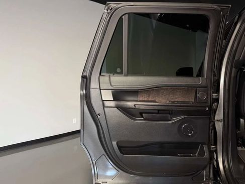 Used 2018 Ford Expedition Max Limited w/ Equipment Group 301A AWD/4WD image 21
