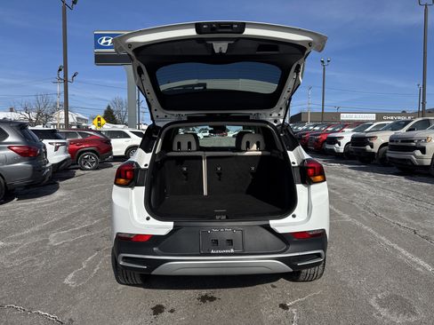 Used 2023 Buick Encore GX Preferred w/ Cold Weather Comfort Package image 5