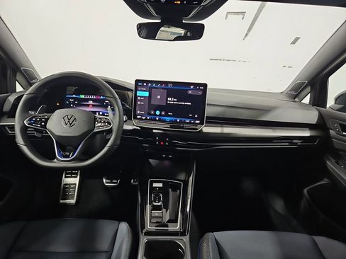 New 2026 Volkswagen Golf 2.0T image 12