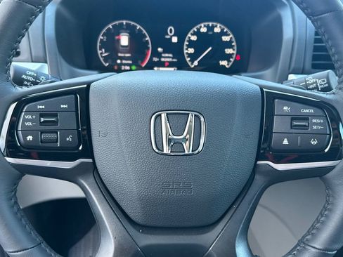 Used 2025 Honda Odyssey EX-L image 22