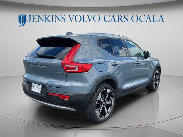 Used 2020 Volvo XC40 T5 Momentum AWD/4WD image 3