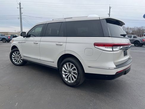 Used 2022 Lincoln Navigator Reserve image 6