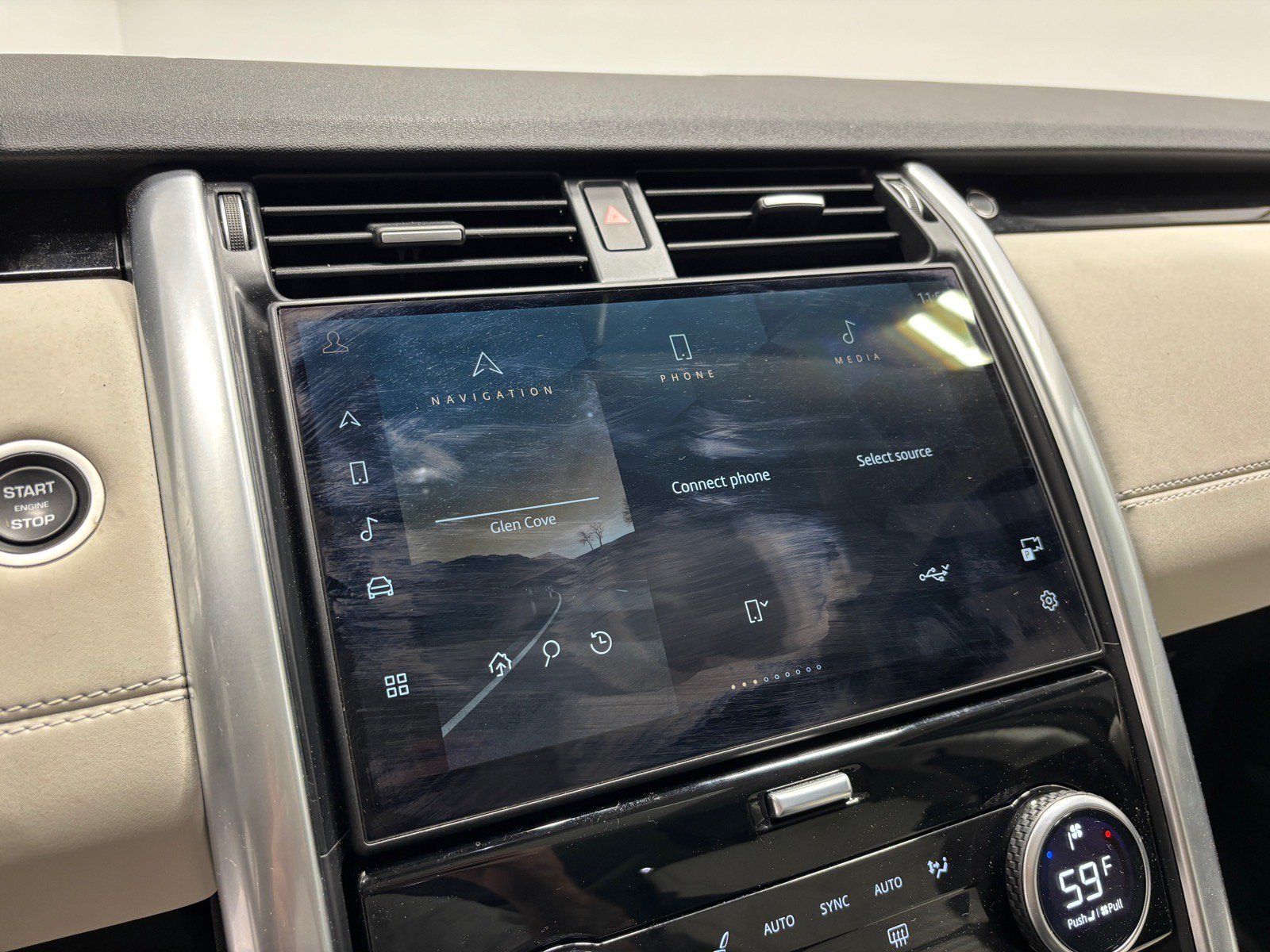 New 2025 Land Rover Discovery S AWD/4WD image 17