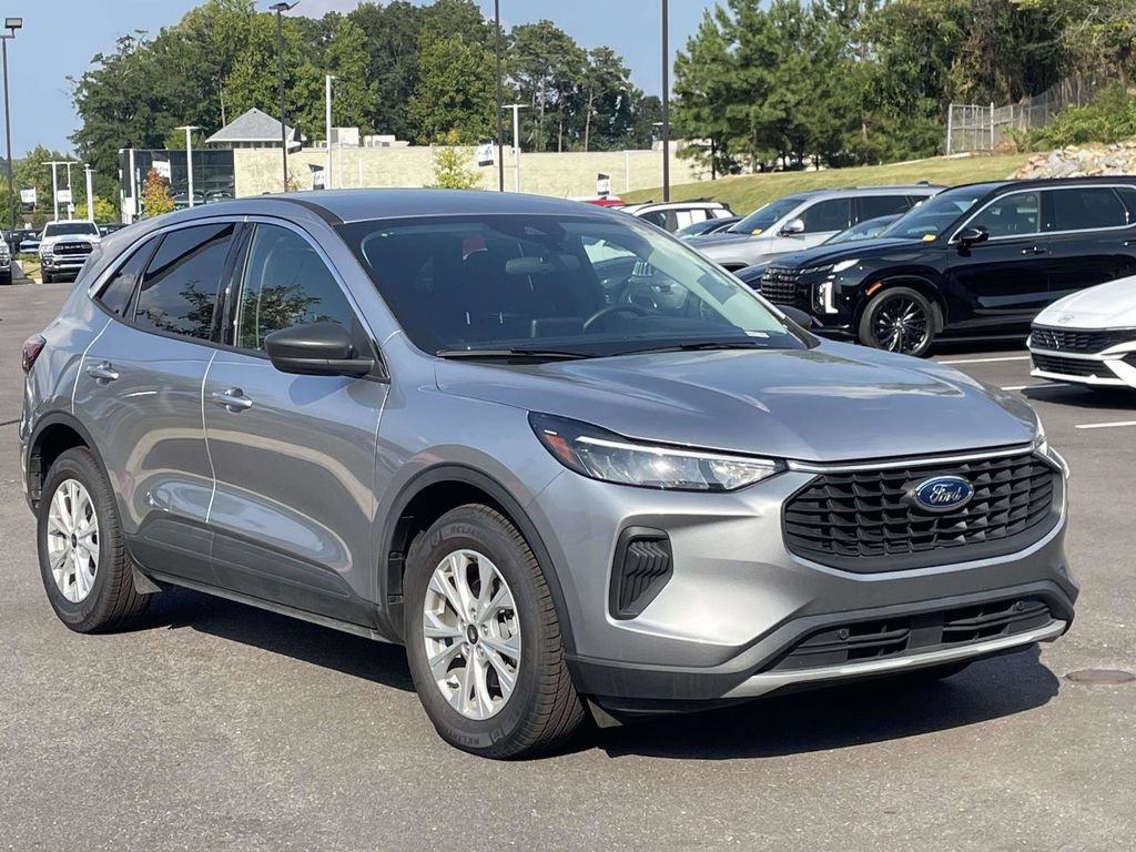 Used 2024 Ford Escape Active FWD image 1