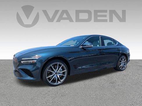 Used 2025 Genesis G70 2.5T AWD/4WD image 2