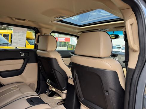 Used 2009 HUMMER H3 Luxury AWD/4WD image 28