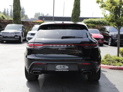 Used 2025 Porsche Macan AWD/4WD image 7