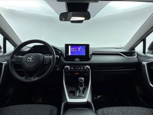 Used 2024 Toyota RAV4 XLE FWD image 24