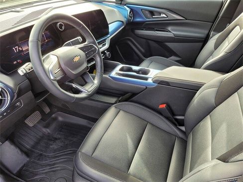 Used 2024 Chevrolet Equinox EV LT image 15