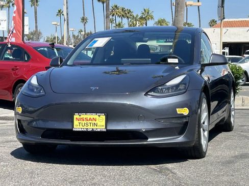 Used 2021 Tesla Model 3 Standard Range Plus image 6