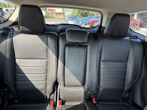 Used 2015 Ford Escape Titanium FWD image 16