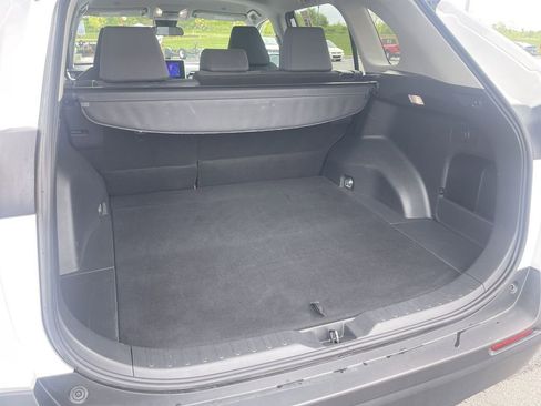 Used 2025 Toyota RAV4 XLE FWD image 15