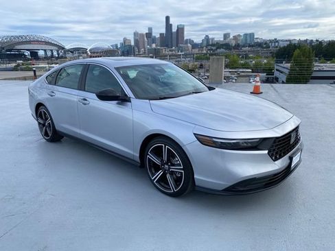 Certified 2025 Honda Accord Sport image 31