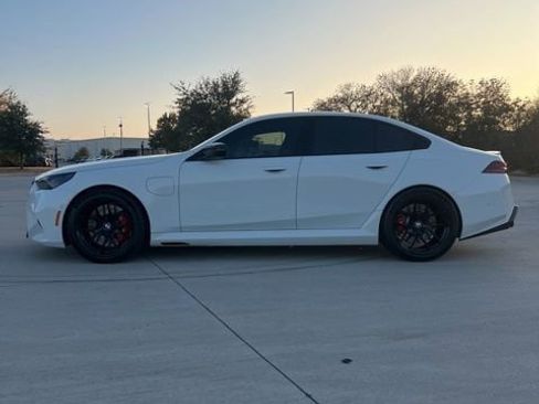 Used 2026 BMW M5 w/ Carbon Package image 4