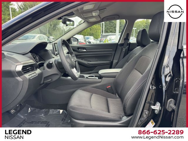 Certified 2024 Nissan Altima 2.5 SV FWD image 16
