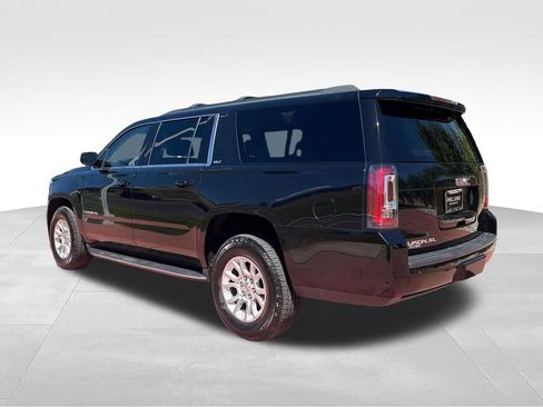 Used 2016 GMC Yukon XL SLT w/ Open Road Package AWD/4WD image 10
