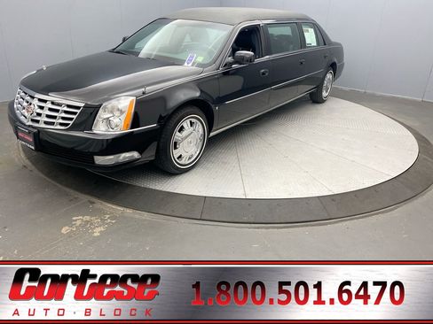 Used 2009 Cadillac DTS Limousine FWD image 1