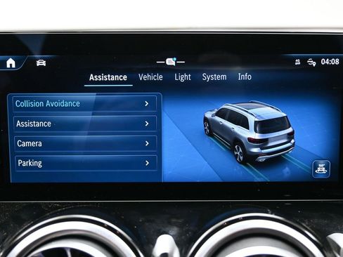 Used 2024 Mercedes-Benz GLB 250 image 28
