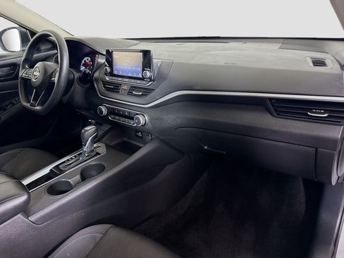 Used 2024 Nissan Altima 2.5 S FWD image 30