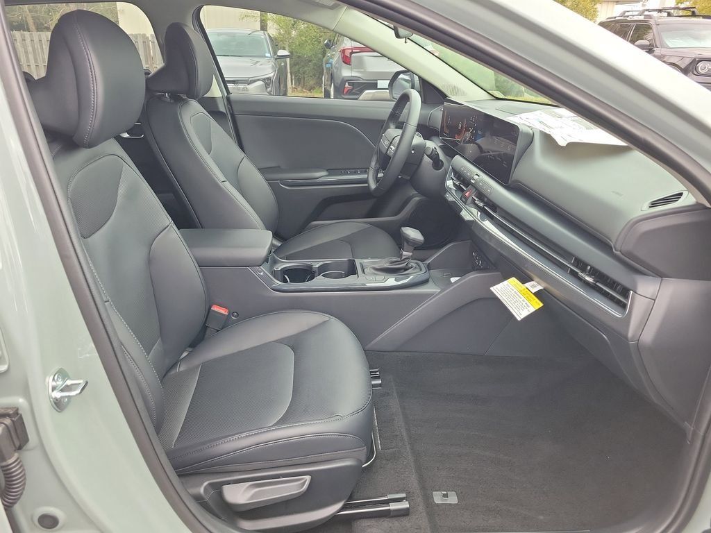 New 2026 Kia K4 EX FWD image 7