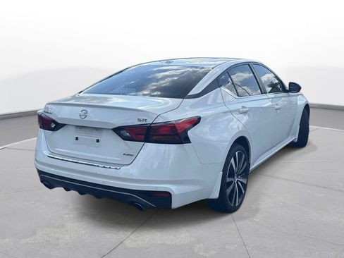 Used 2022 Nissan Altima 2.5 SR AWD/4WD image 6