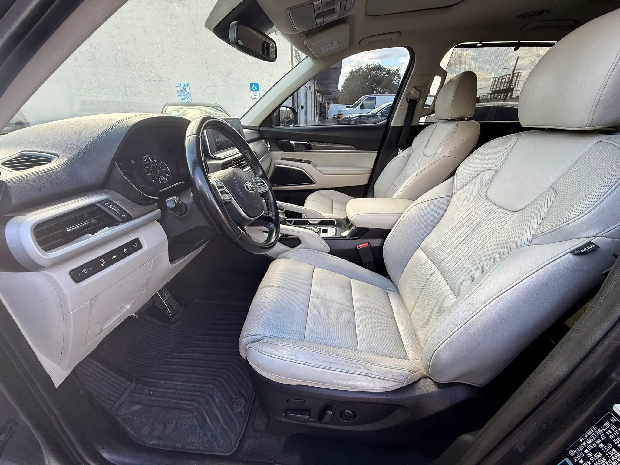 Used 2020 Kia Telluride SX FWD image 9