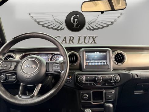 Used 2023 Jeep Gladiator Sport AWD/4WD image 10
