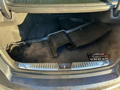 Used 2015 Kia Cadenza Premium image 4