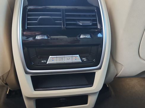 Used 2021 BMW X5 sDrive40i w/ Premium Package RWD image 27