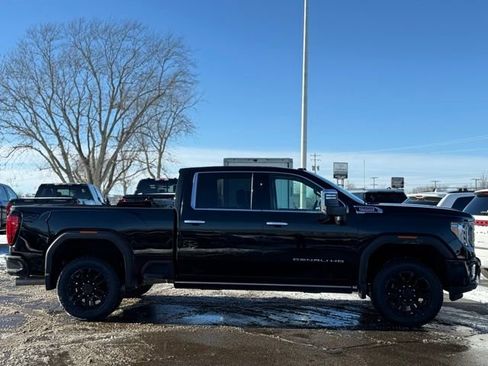 Used 2023 GMC Sierra 2500 Denali w/ Denali Black Diamond Edition image 32